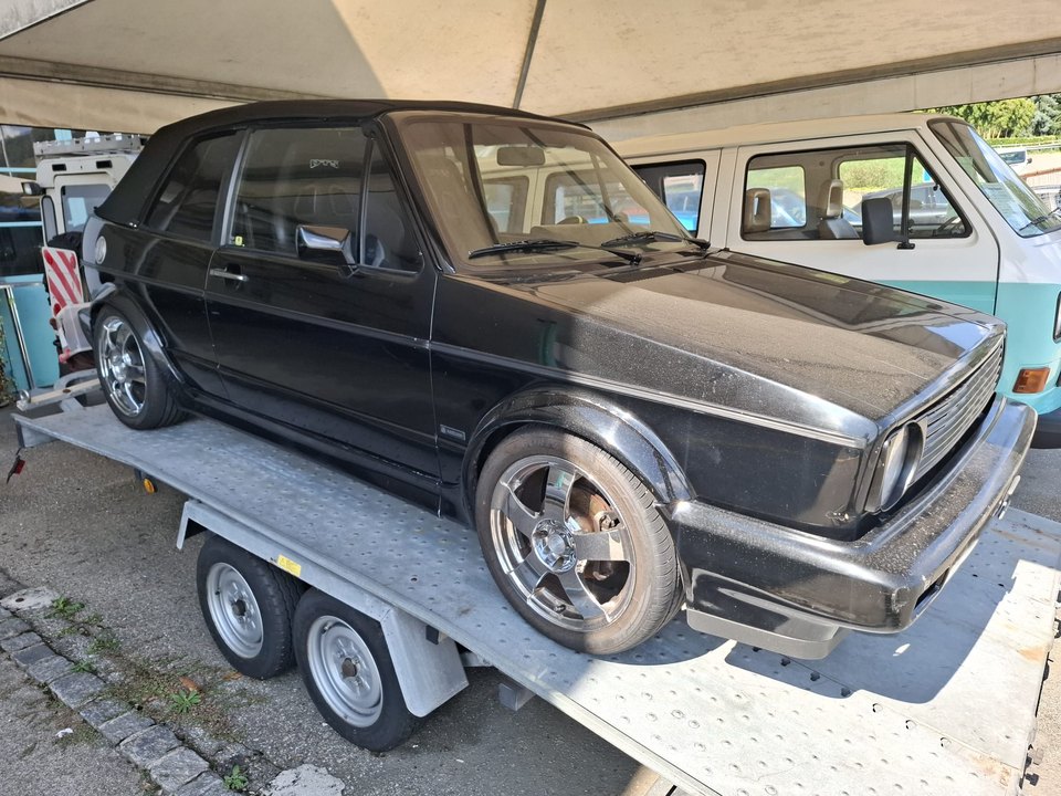 Volkswagen Golf Cabrio — Fiancata e frontale
